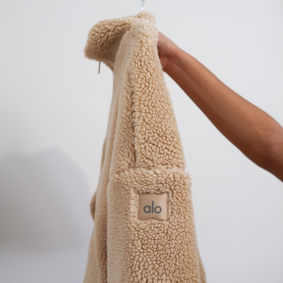 Alo Yoga Flurry Sherpa Jacket - Picture 6 of 7